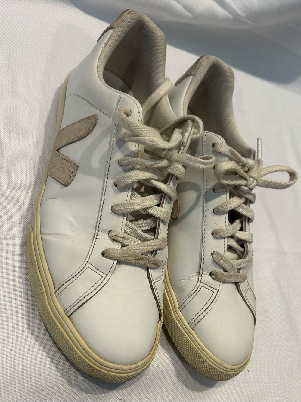 Veja Campo Sneakers Women’s  White & Almond size 9